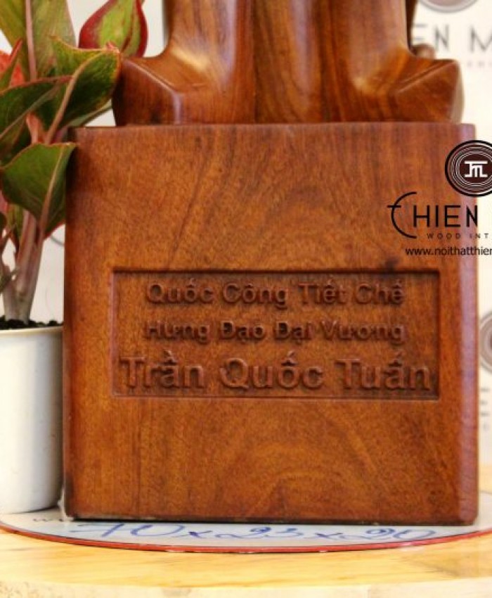 Tuong Go Tran Hung Dao